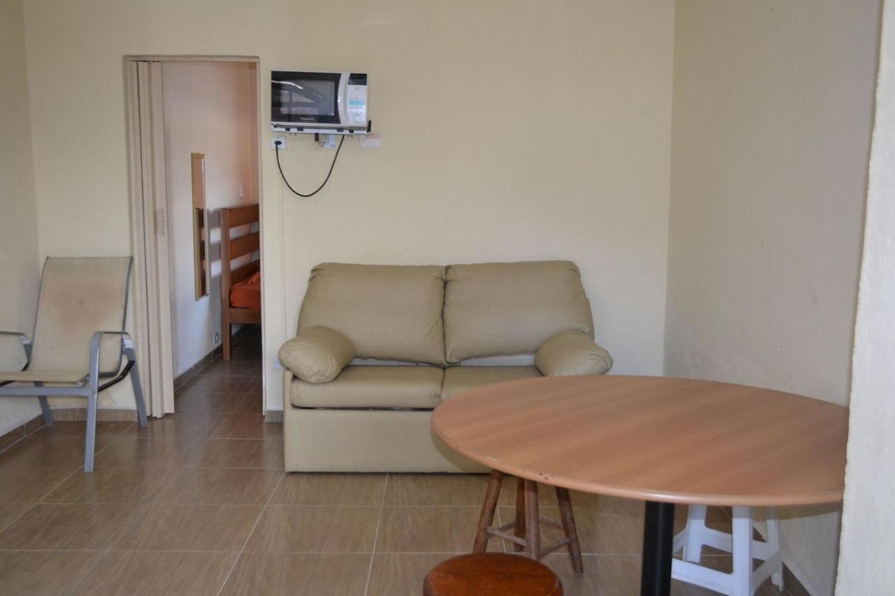 0001.09 - Maranduba - Chale Terreo - 1 Dormitorio - 6 Pessoas - 2 Quadras Do Mar - Piscina - Wi-Fi Ubatuba Buitenkant foto